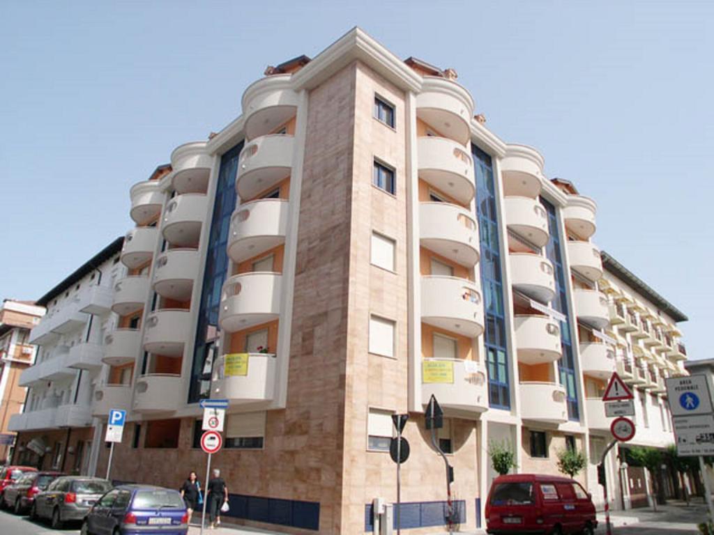 Residence Mirage Градо Номер фото